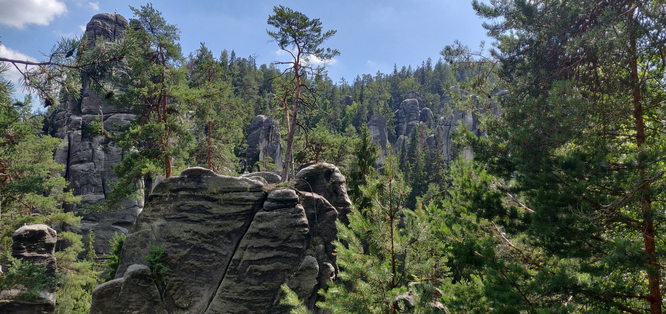 Foto bij Adršpach Skalní