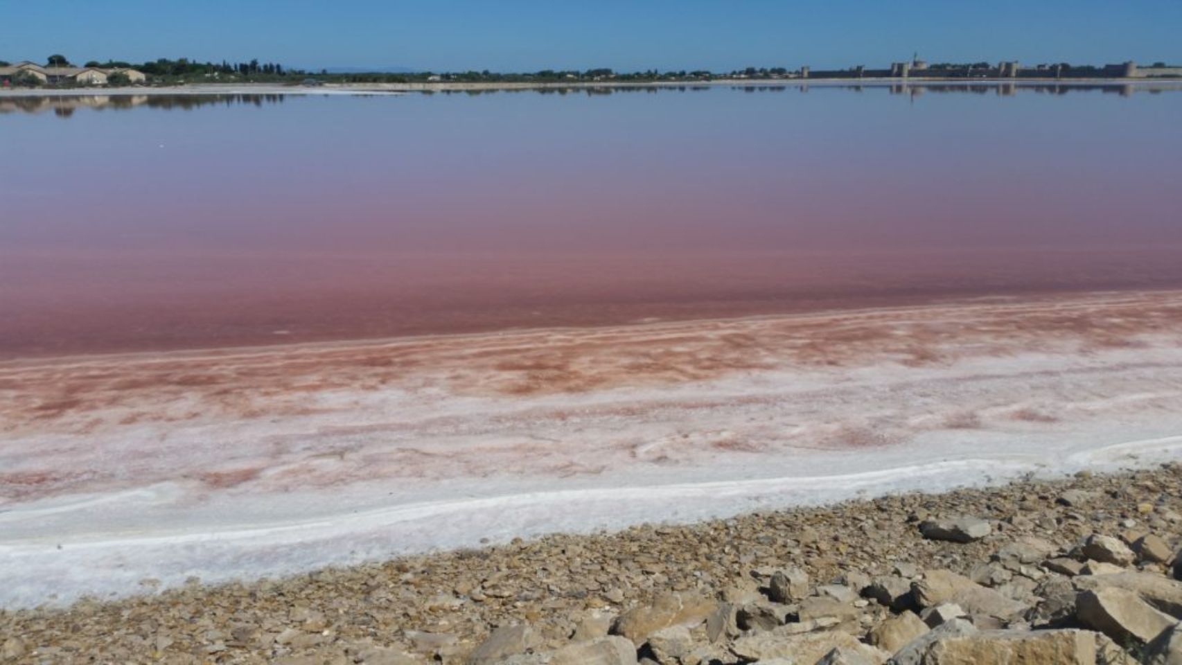 Foto bij Le Salin D'Aigues-Mortes