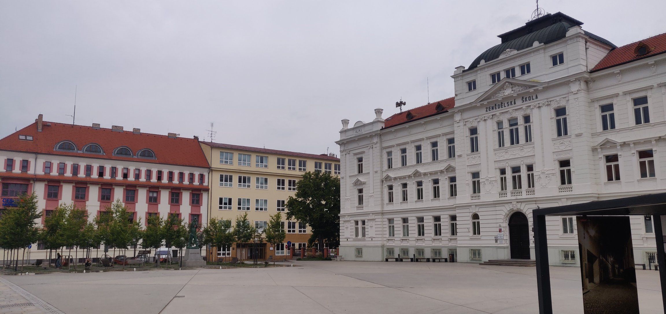 Foto bij Tábor