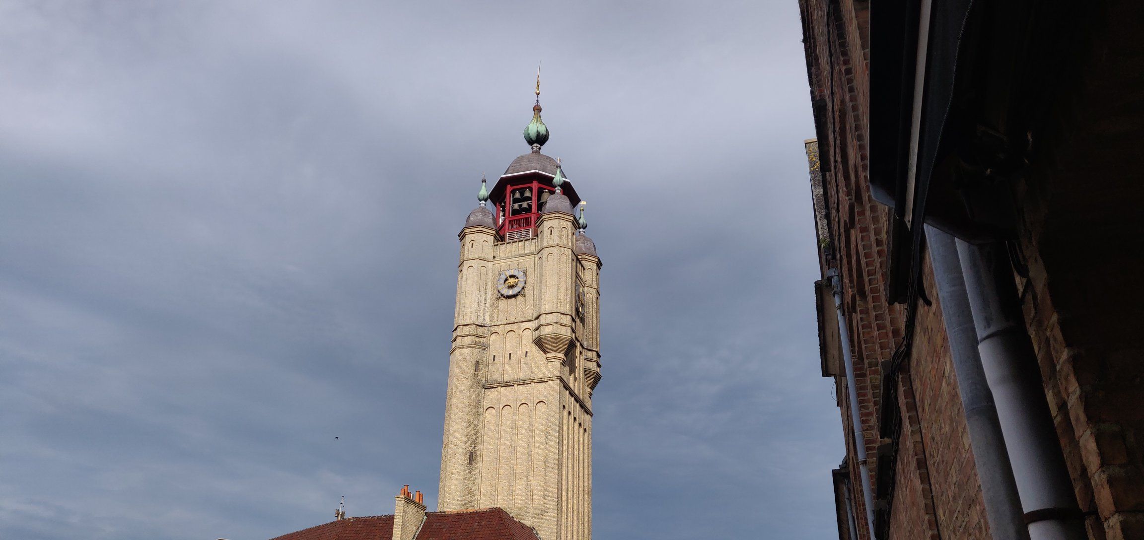 Foto bij Bergues (Sint-Winoksbergen)
