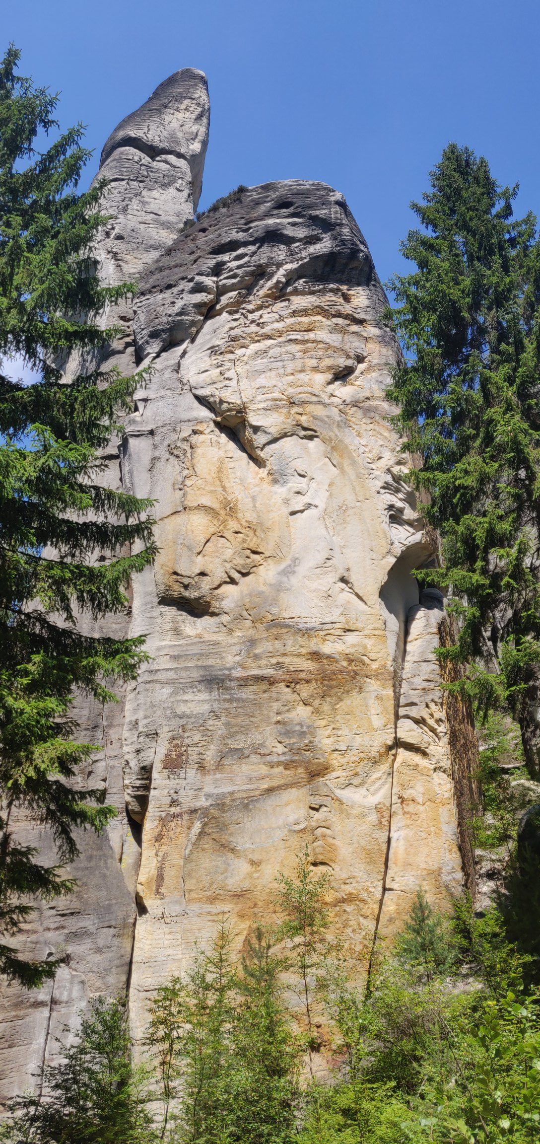 Foto bij Adršpach Skalní