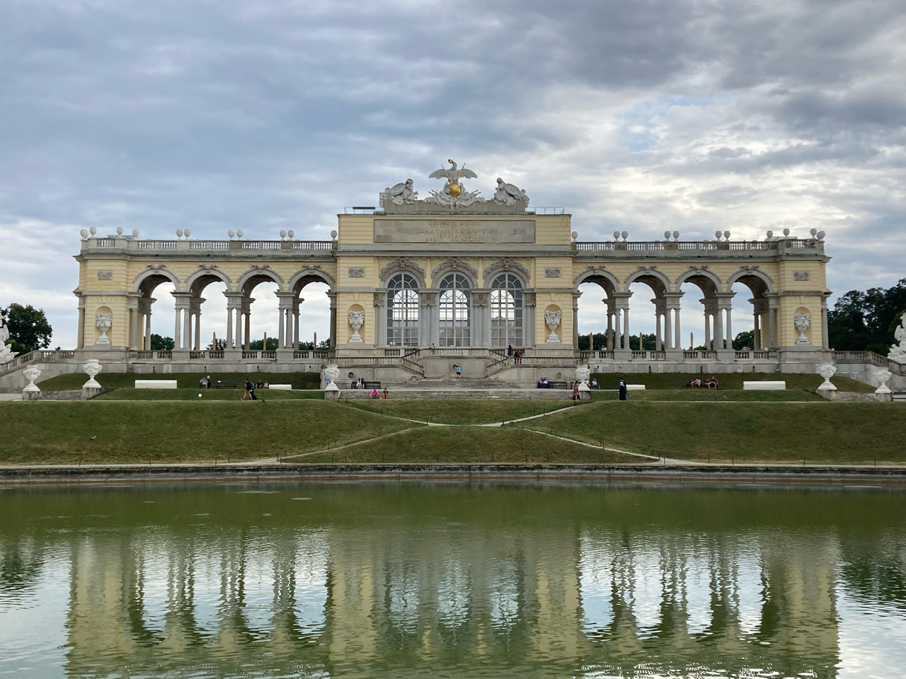 Foto bij Vienna: Schloss Schönbrunn