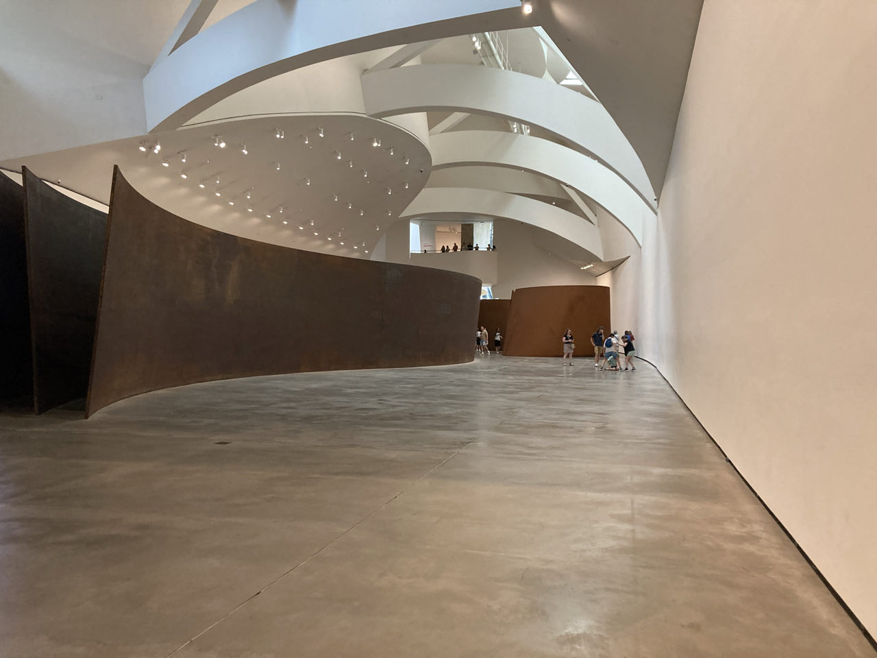Foto bij Guggenheim Bilbao