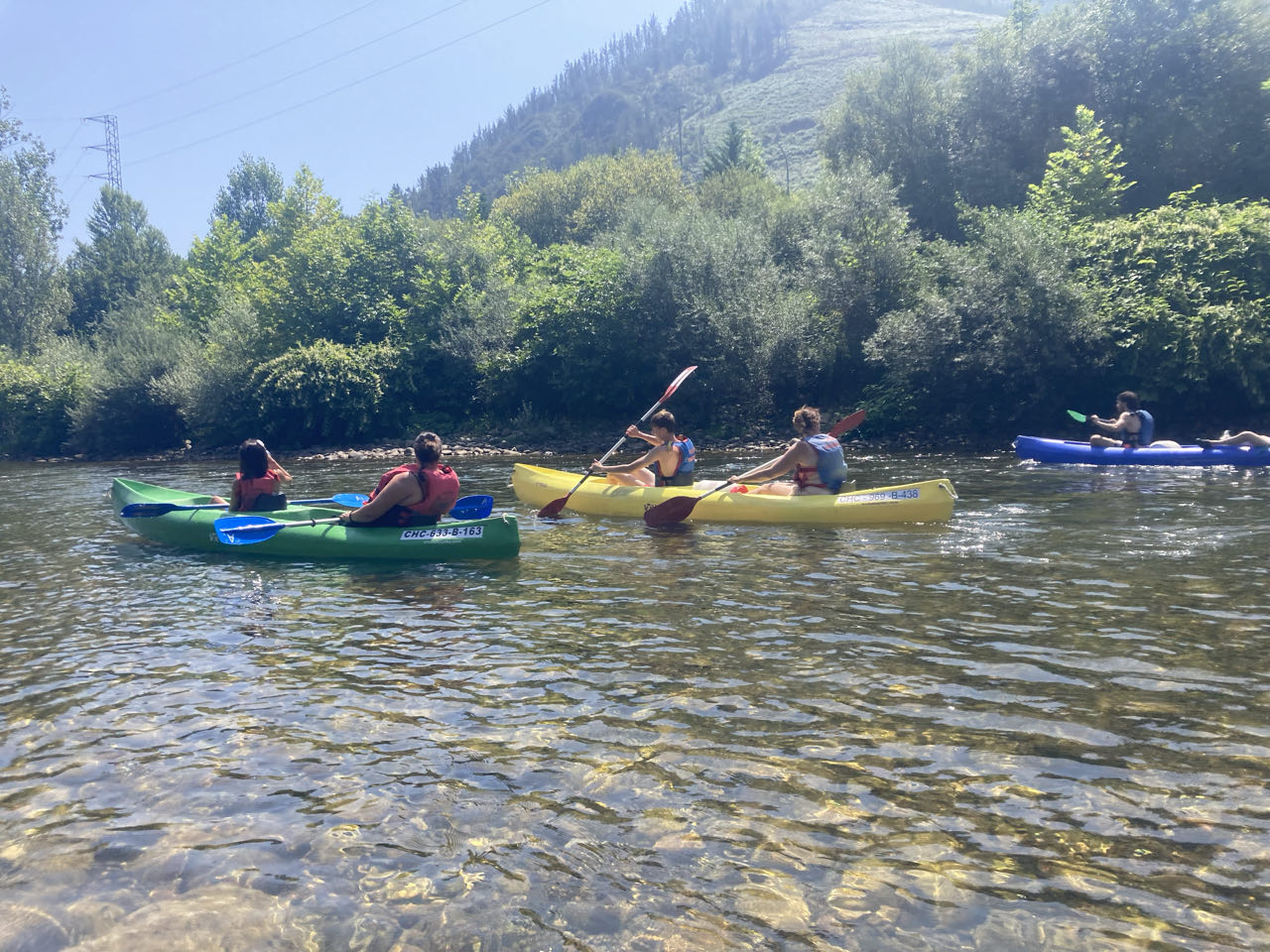 Foto bij Cangas De Onís - Kano op de Sella