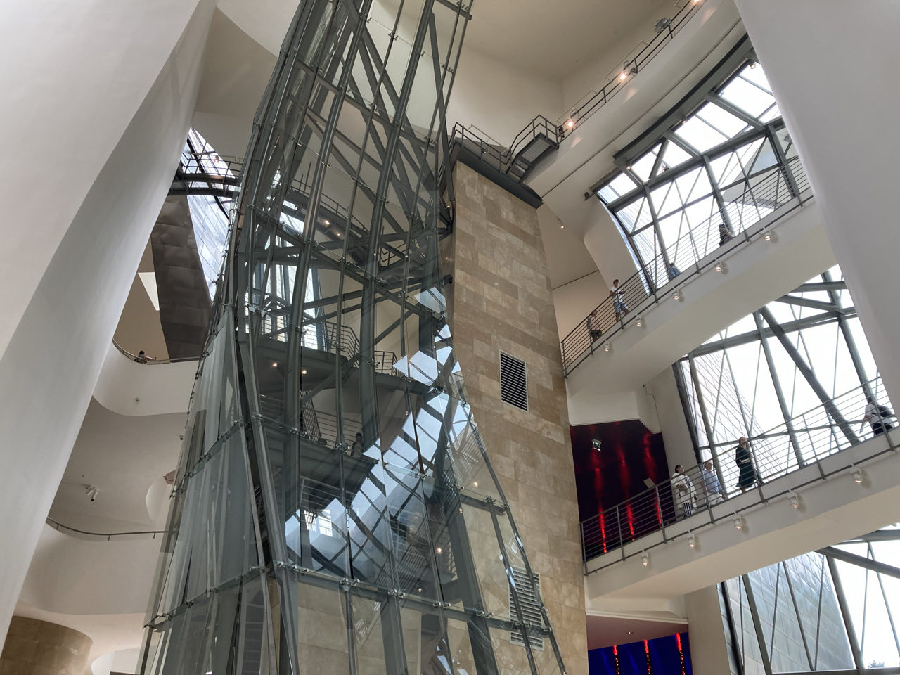Foto bij Guggenheim Bilbao